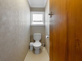 Seaside Weekender - New Plymouth Holiday Home -  - 1171119 - thumbnail photo 13