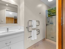 Seaside Weekender - New Plymouth Holiday Home -  - 1171119 - thumbnail photo 16