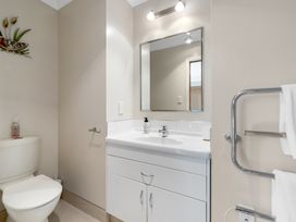 Seaside Weekender - New Plymouth Holiday Home -  - 1171119 - thumbnail photo 17