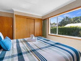 Seaside Weekender - New Plymouth Holiday Home -  - 1171119 - thumbnail photo 14