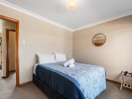 Seaside Weekender - New Plymouth Holiday Home -  - 1171119 - thumbnail photo 19