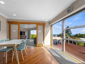 Seaside Weekender - New Plymouth Holiday Home -  - 1171119 - thumbnail photo 11