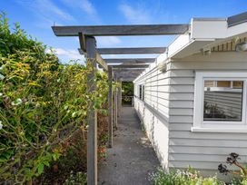 Seaside Weekender - New Plymouth Holiday Home -  - 1171119 - thumbnail photo 24