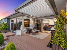 Serene Retreat - Papamoa Beach Holiday Home -  - 1171186 - thumbnail photo 3