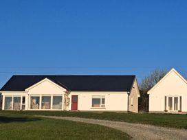 2 bedroom Cottage for rent in Fethard-On-Sea