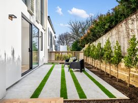 Luxury Remuera Brand New Auckland Holiday Home -  - 1171267 - thumbnail photo 2
