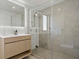 Luxury Remuera Brand New Auckland Holiday Home -  - 1171267 - thumbnail photo 17