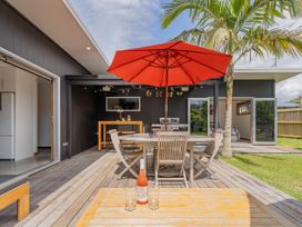 Summer Lane Bliss - Tairua Holiday Home -  - 1171271 - thumbnail photo 2