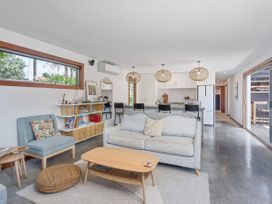 Summer Lane Bliss - Tairua Holiday Home -  - 1171271 - thumbnail photo 8