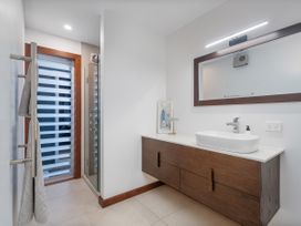 Summer Lane Bliss - Tairua Holiday Home -  - 1171271 - thumbnail photo 24