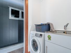 Summer Lane Bliss - Tairua Holiday Home -  - 1171271 - thumbnail photo 25