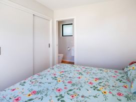 Modern Comfort - Ashburton Holiday Home -  - 1171354 - thumbnail photo 14