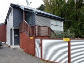Tawa Retreat - Wellington Holiday Home -  - 1171438 - thumbnail photo 16