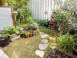 Tawa Retreat - Wellington Holiday Home -  - 1171438 - thumbnail photo 15