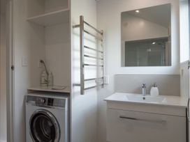 Tawa Retreat - Wellington Holiday Home -  - 1171438 - thumbnail photo 13