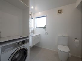 Tawa Retreat - Wellington Holiday Home -  - 1171438 - thumbnail photo 17