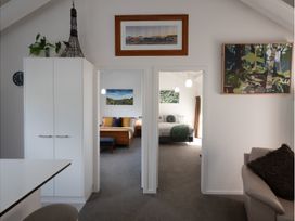 Tawa Retreat - Wellington Holiday Home -  - 1171438 - thumbnail photo 9
