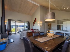 Ohakune Holiday Home Retreat with Hot Tub -  - 1171439 - thumbnail photo 10