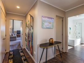 Ohakune Holiday Home Retreat with Hot Tub -  - 1171439 - thumbnail photo 18