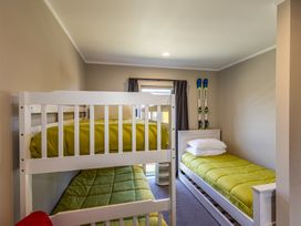 Ohakune Holiday Home Retreat with Hot Tub -  - 1171439 - thumbnail photo 16