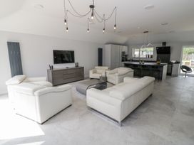 5 bedroom Cottage for rent in Honeybourne
