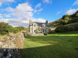 2 bedroom Cottage for rent in Fairbourne