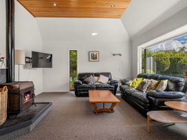 Mountain View Retreat - Wanaka Holiday Home -  - 1171589 - thumbnail photo 6