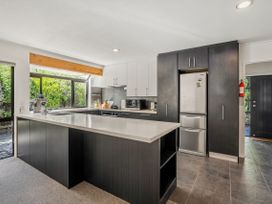 Mountain View Retreat - Wanaka Holiday Home -  - 1171589 - thumbnail photo 11
