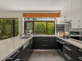 Mountain View Retreat - Wanaka Holiday Home -  - 1171589 - thumbnail photo 9