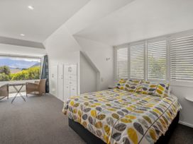Mountain View Retreat - Wanaka Holiday Home -  - 1171589 - thumbnail photo 13