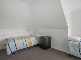 Mountain View Retreat - Wanaka Holiday Home -  - 1171589 - thumbnail photo 18