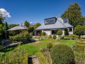 Mountain View Retreat - Wanaka Holiday Home -  - 1171589 - thumbnail photo 1