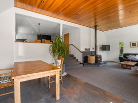 Mountain View Retreat - Wanaka Holiday Home -  - 1171589 - thumbnail photo 7