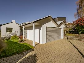 Hensman House - Queenstown Holiday Home -  - 1171742 - thumbnail photo 7