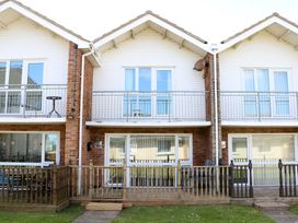 3 bedroom Cottage for rent in Lowestoft