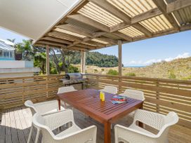 Seascape Beachfront B - Whangamata Holiday Unit -  - 1171972 - thumbnail photo 6