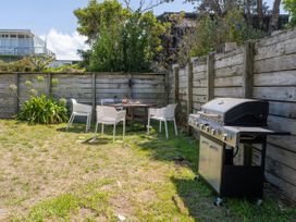 Seascape Beachfront C - Whangamata Holiday Unit -  - 1171973 - thumbnail photo 4