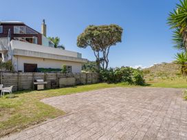 Seascape Beachfront C - Whangamata Holiday Unit -  - 1171973 - thumbnail photo 18