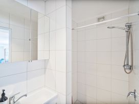 Seascape Beachfront C - Whangamata Holiday Unit -  - 1171973 - thumbnail photo 15