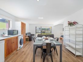 Seascape Beachfront C - Whangamata Holiday Unit -  - 1171973 - thumbnail photo 8