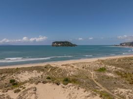 Seascape Beachfront C - Whangamata Holiday Unit -  - 1171973 - thumbnail photo 20