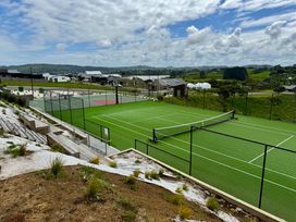 Sunset Stay - Raglan Holiday Home -  - 1172033 - thumbnail photo 27