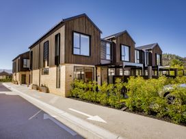 Explorer’s Rest - Wanaka Holiday Home -  - 1172123 - thumbnail photo 25