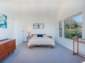 Sunshine Grove Retreat - Onemana Holiday Home -  - 1172387 - thumbnail photo 18