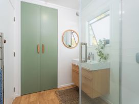Sunshine Grove Retreat - Onemana Holiday Home -  - 1172387 - thumbnail photo 22