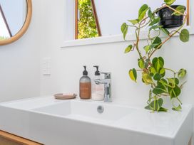 Sunshine Grove Retreat - Onemana Holiday Home -  - 1172387 - thumbnail photo 23