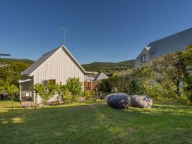 Sunshine Grove Retreat - Onemana Holiday Home -  - 1172387 - thumbnail photo 25