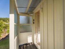 Sunshine Grove Retreat - Onemana Holiday Home -  - 1172387 - thumbnail photo 30