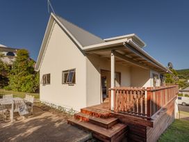 Sunshine Grove Retreat - Onemana Holiday Home -  - 1172387 - thumbnail photo 29