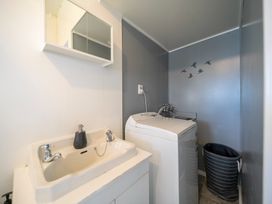 The Crib Haven – Te Anau Holiday Home -  - 1172567 - thumbnail photo 17